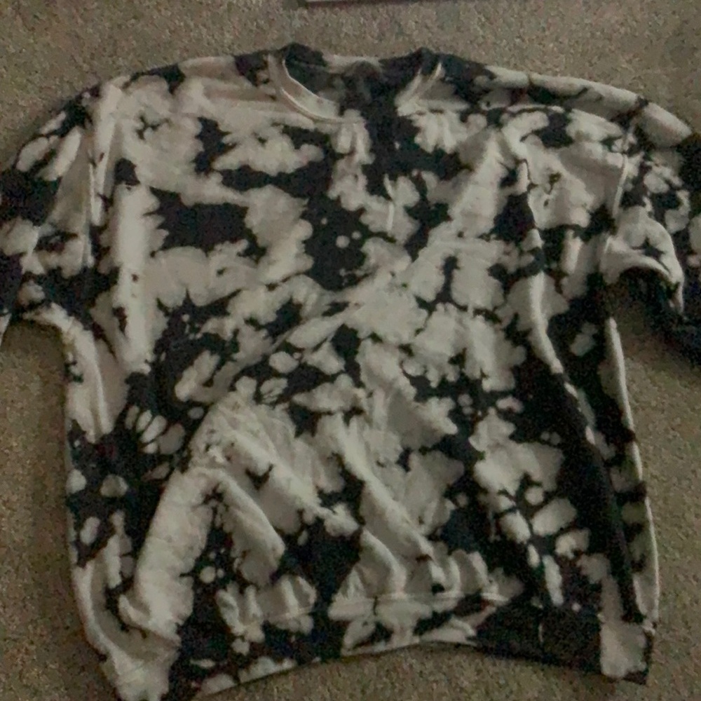 Urban Outfitter tie dye sweatshirt
